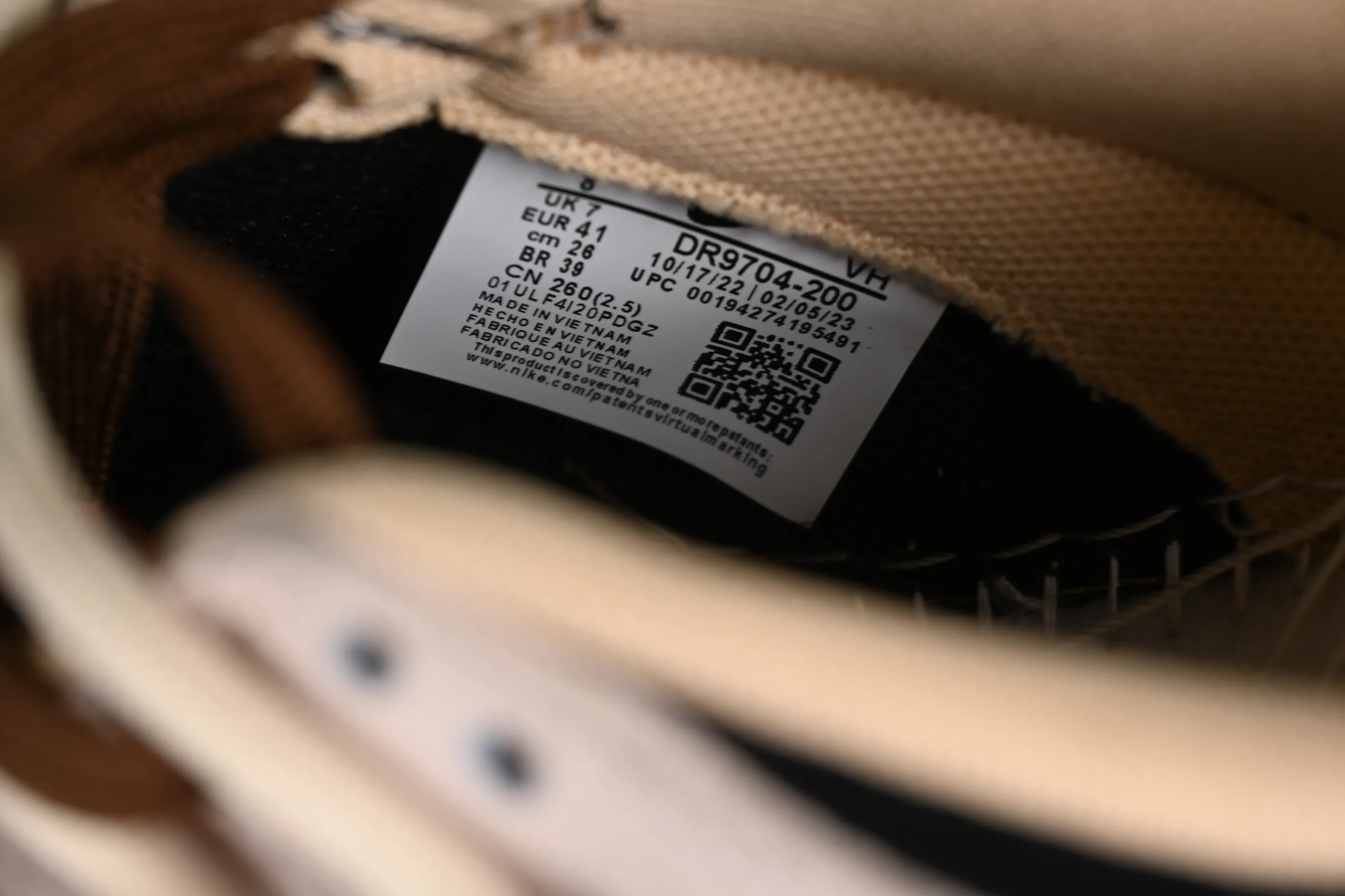 All Categories Nk SB Dunk Series Nk SB Dunk Low Low-top sneakers Nk Dunk Low Panda Prank-street lines graffiti distressed SB strap low-top casual sneakers DR9704-200